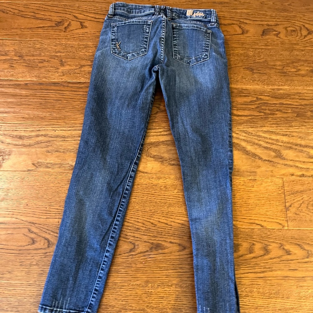 Kut from the Kloth Women's Skinny Jeans in Medium/Dark‎ Blue Wash - Picture 2 of 5